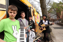 Mehr über den Artikel erfahren Tag der Legenden: Ein Besuch bei „Nestwerk“