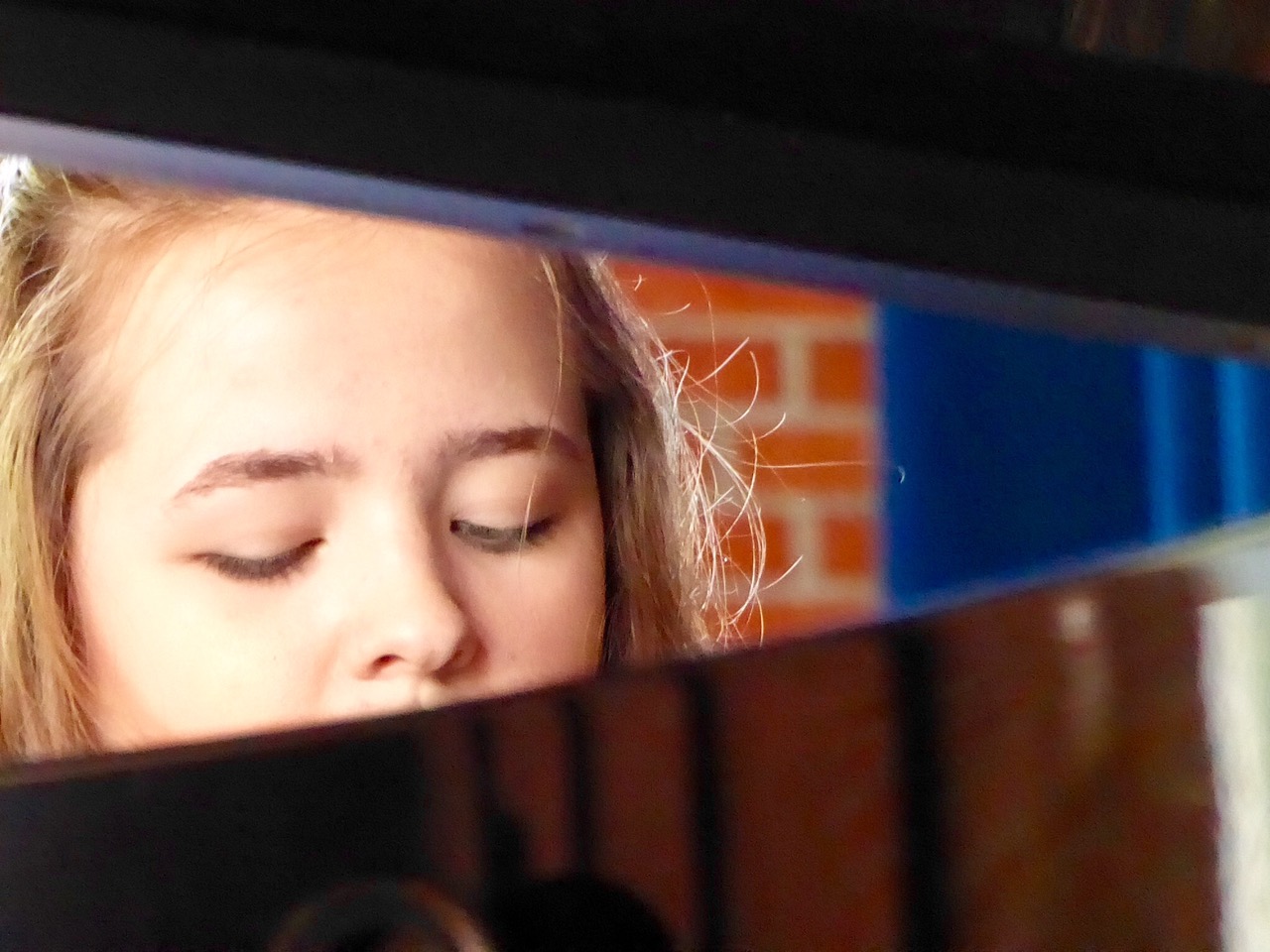 Mehr über den Artikel erfahren Rhapsody in School